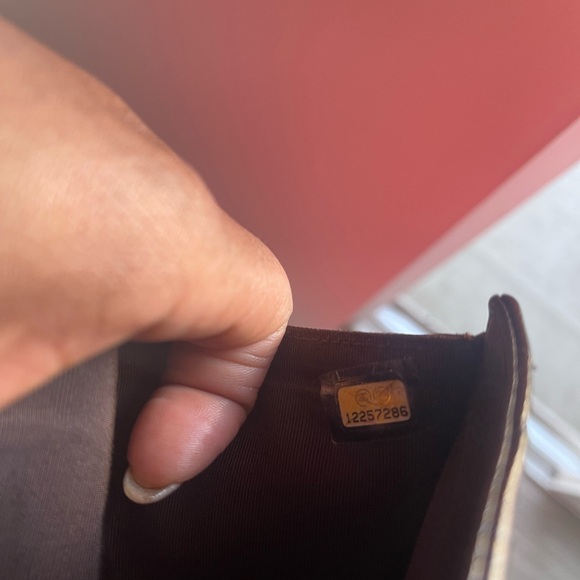 EUC!!! Classic Flap Wallet Crossbody Bag Quilted Caviar Mini - Picture 6 of 12